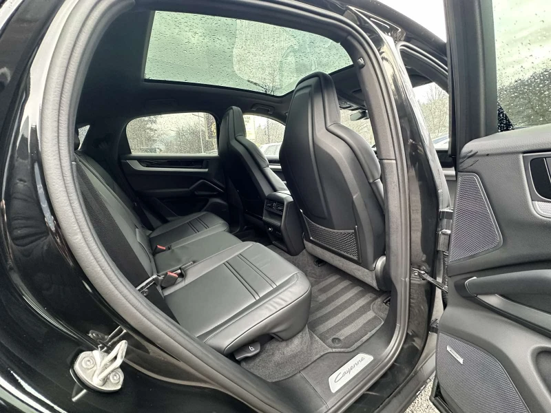 Porsche Cayenne Coupe Facelift  3.0 V6 / PANO/BOSE/FULL/, снимка 15 - Автомобили и джипове - 53234542