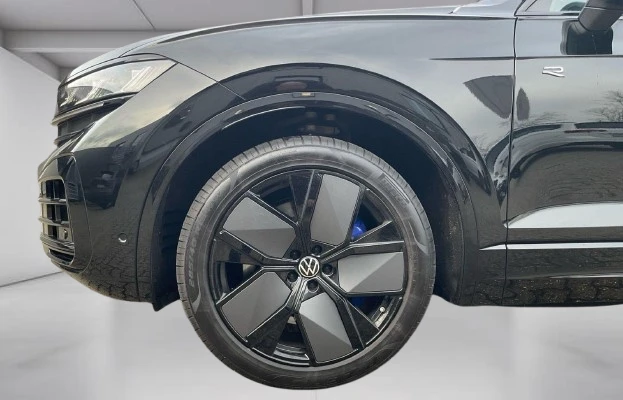 VW Touareg 3.0 TSIe 4Motion = R-Line = Гаранция, снимка 6 - Автомобили и джипове - 52837537