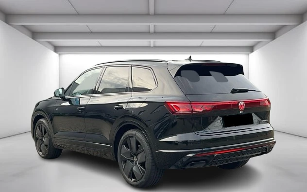 VW Touareg 3.0 TSIe 4Motion = R-Line = Гаранция, снимка 2 - Автомобили и джипове - 52837537
