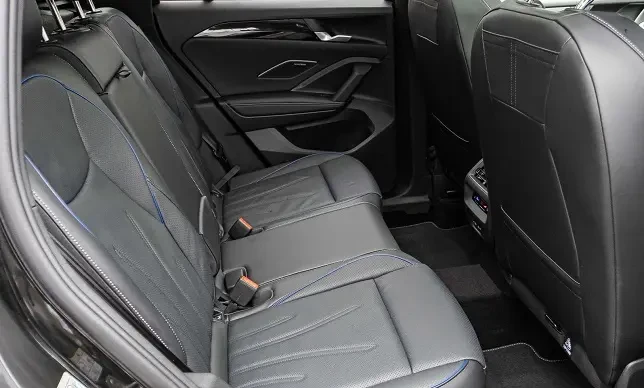 VW Tiguan 2.0 TSI 4Motion = DCC = Гаранция, снимка 9 - Автомобили и джипове - 54157959