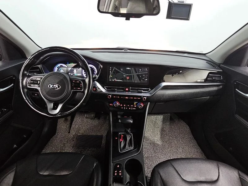 Kia Niro 1.6 HEV| 139к.с.| ВКЛ.ТЕХНОТЕСТ, снимка 7 - Автомобили и джипове - 55183500