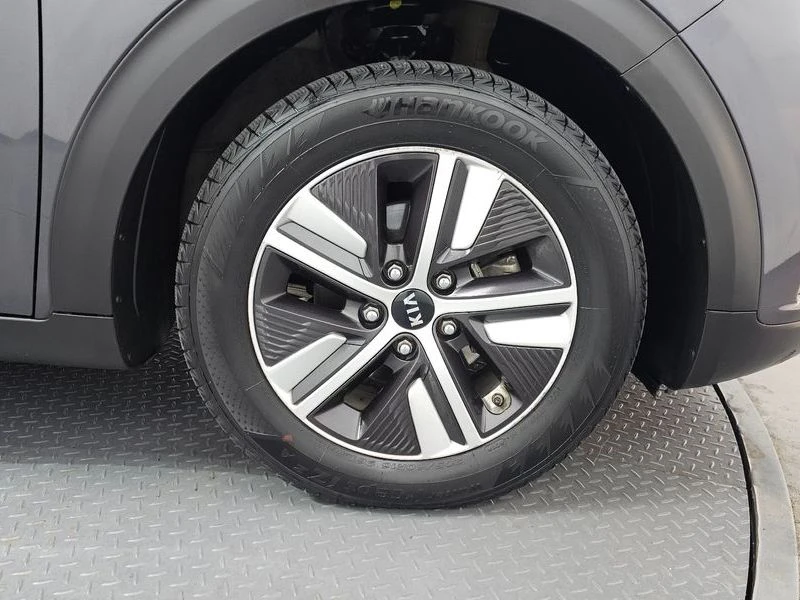 Kia Niro 1.6 HEV| 139к.с.| ВКЛ.ТЕХНОТЕСТ, снимка 5 - Автомобили и джипове - 55183500