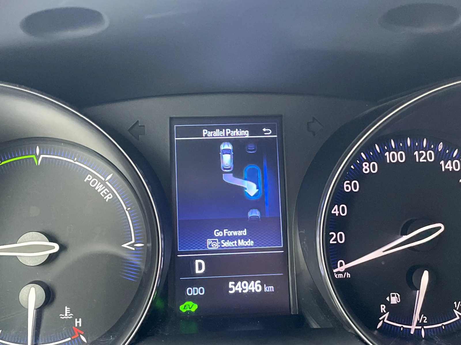 Toyota C-HR 1.8 Hybrid e-CVT Classy Facelift- в Гаранция - изображение 10