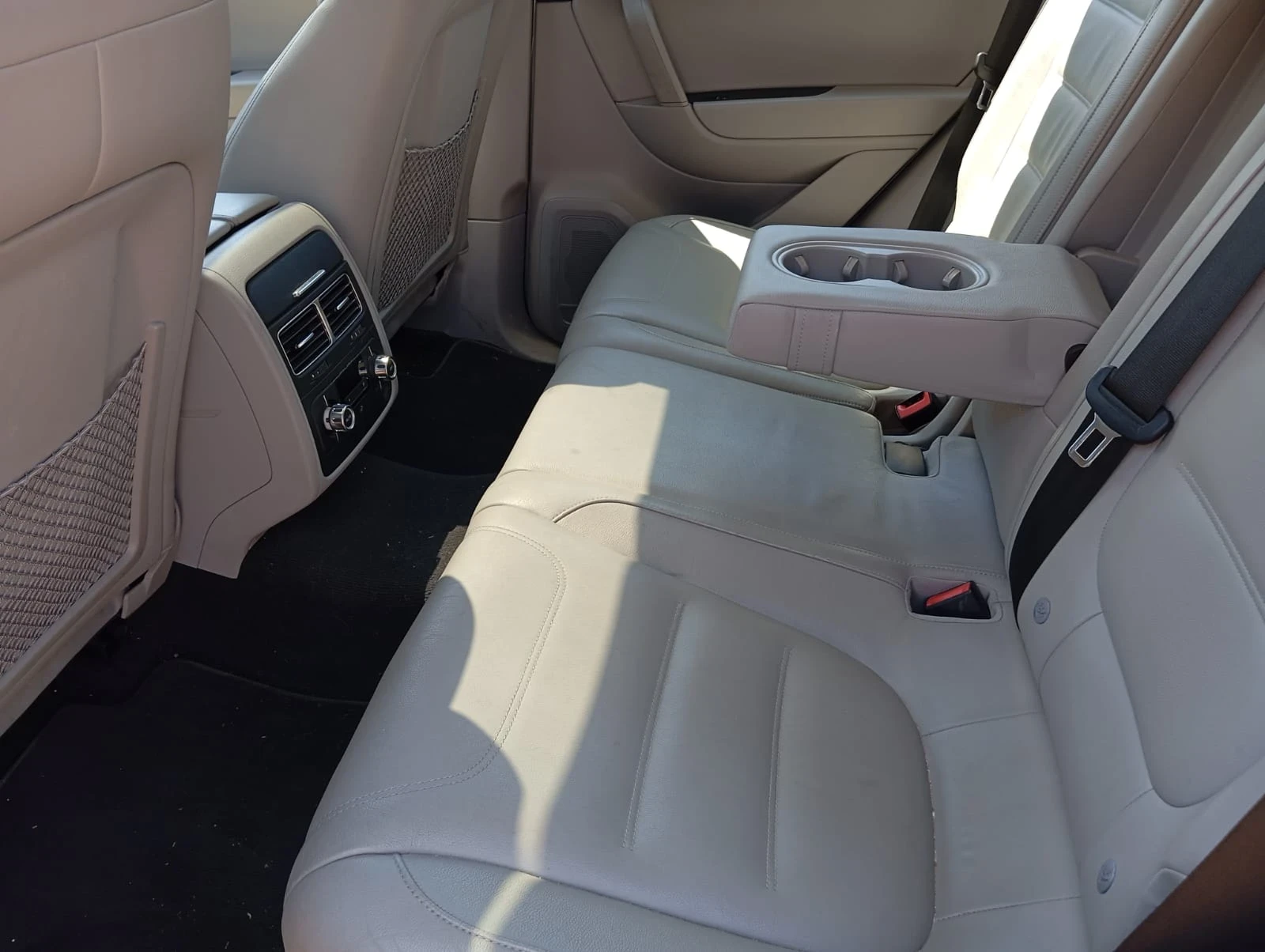 VW Touareg  - изображение 8