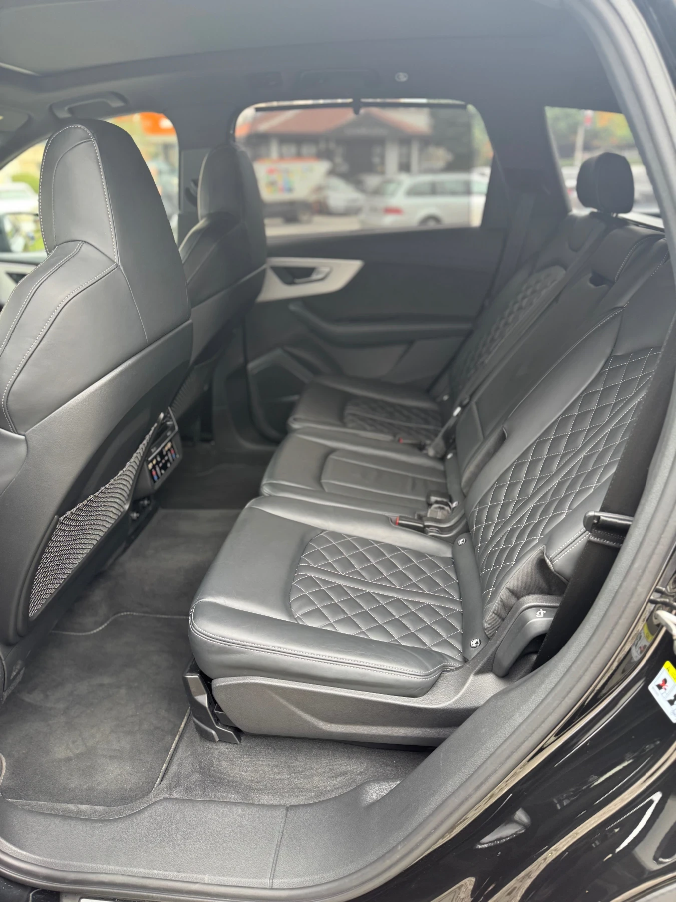 Audi SQ7  - изображение 8