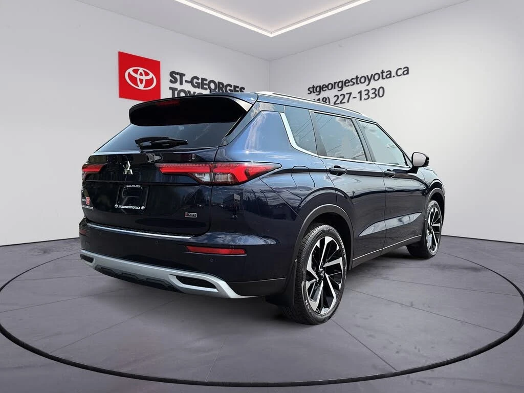 Mitsubishi Outlander SEL 360CAM* ПОДГРЕВ* PANO* KEYLESS*  - изображение 5