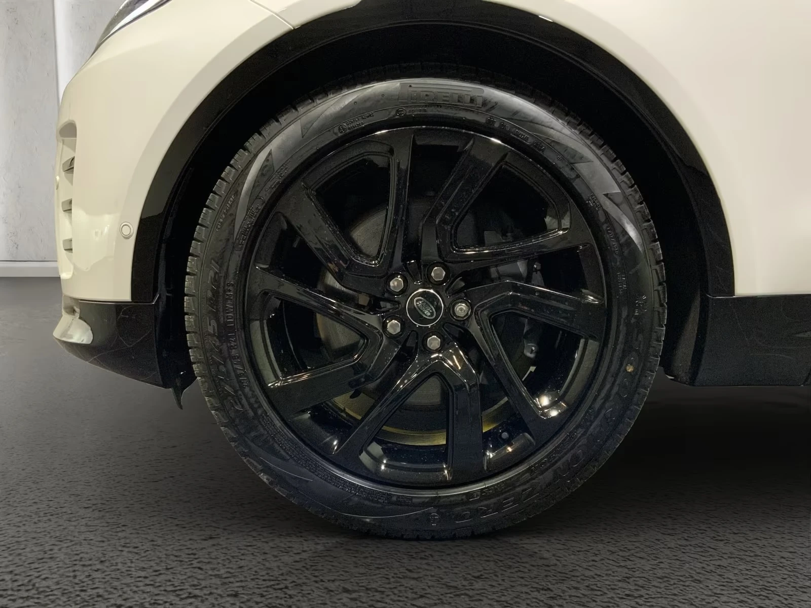 Land Rover Discovery D350 Dynamic SE 7seats - изображение 9