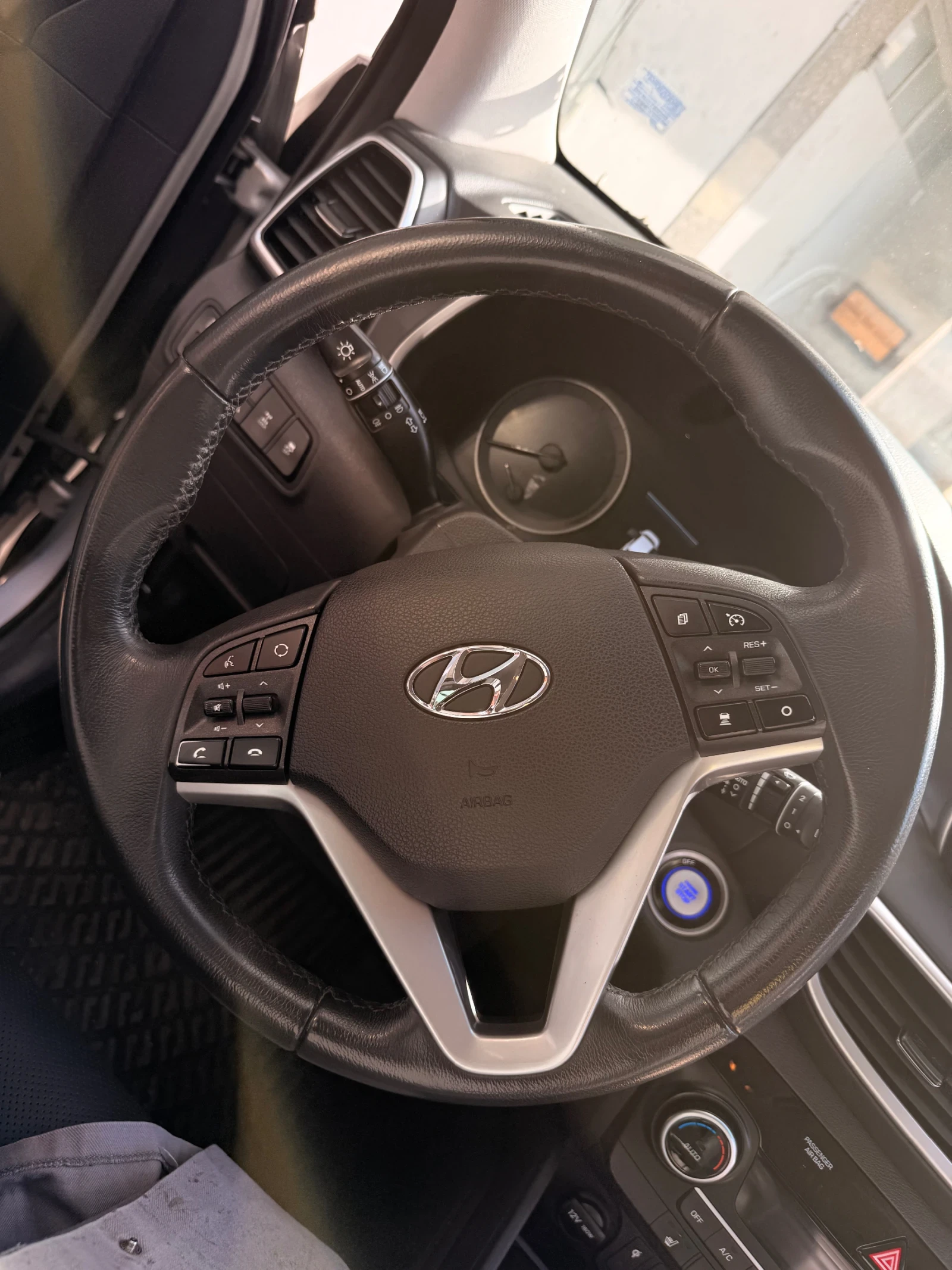 Hyundai Tucson 2.0CRDi 48V Mild Hybrid HTRAC Дизел Хибрид, снимка 11 - Автомобили и джипове - 53649970