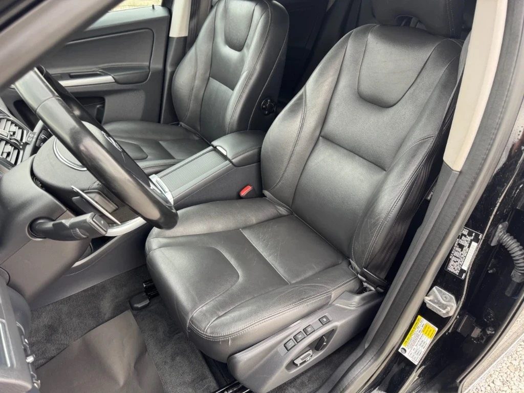Volvo XC60 3.0 Т6, снимка 7 - Автомобили и джипове - 54530276