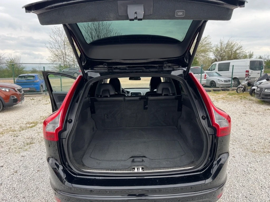 Volvo XC60 3.0 Т6, снимка 14 - Автомобили и джипове - 54530276