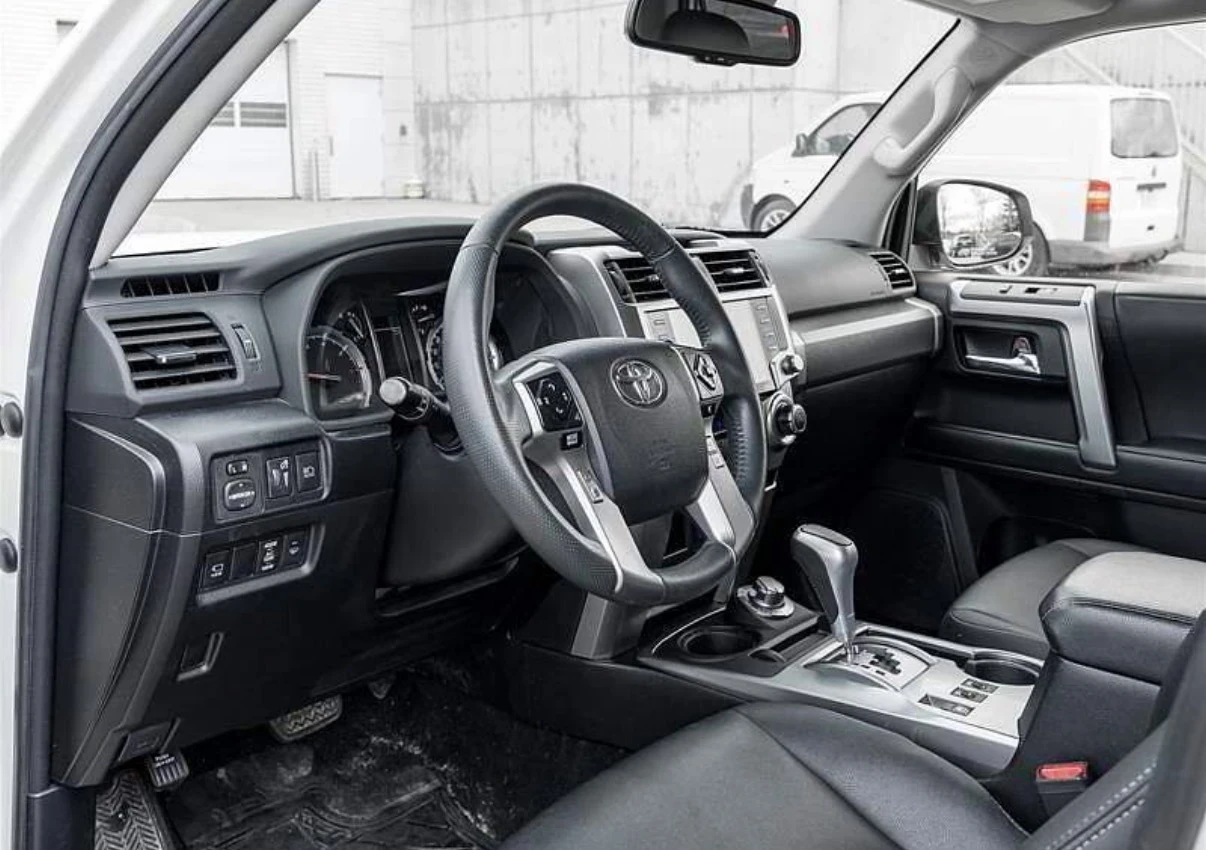 Toyota 4runner TRD SPORT * 360 КАМЕРА * БЕЗ ИНЦИДЕНТИ * 1 OWNER *, снимка 6 - Автомобили и джипове - 54642557