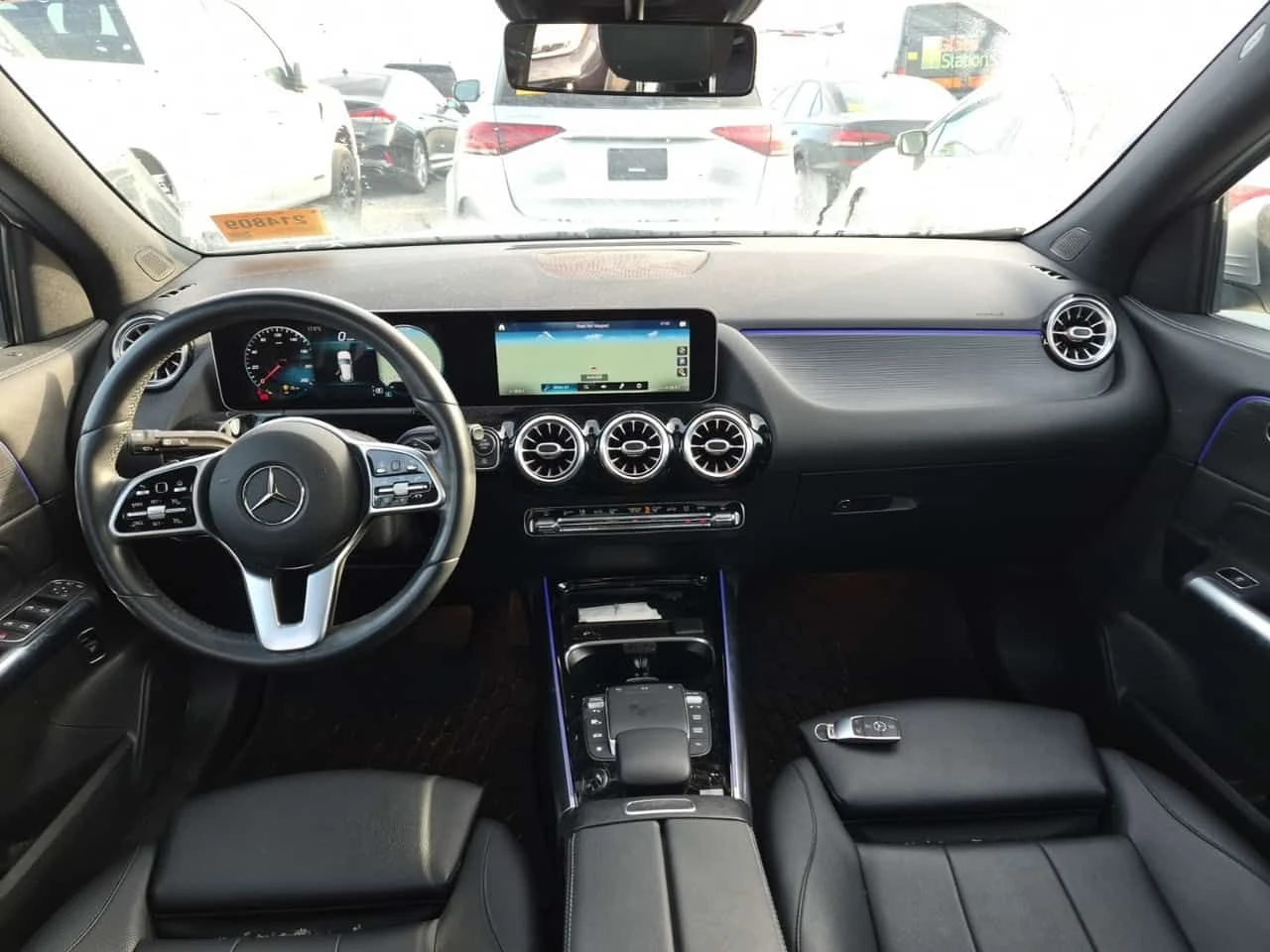 Mercedes-Benz GLA 250 AMBIENT| ПАНОРАМА| ПАМЕТ| CARFAX, снимка 8 - Автомобили и джипове - 54761950