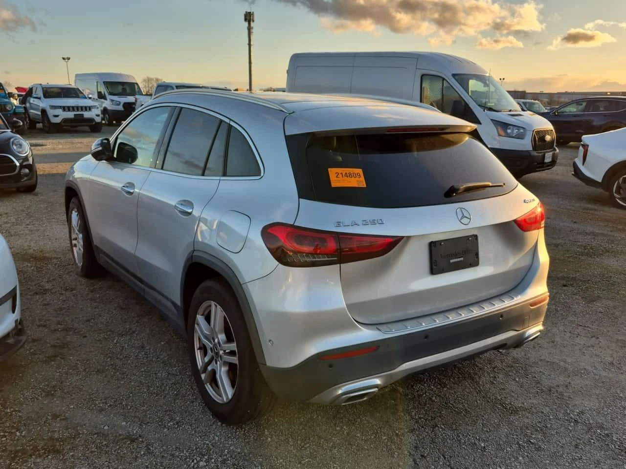Mercedes-Benz GLA 250 AMBIENT| ПАНОРАМА| ПАМЕТ| CARFAX, снимка 4 - Автомобили и джипове - 54761950