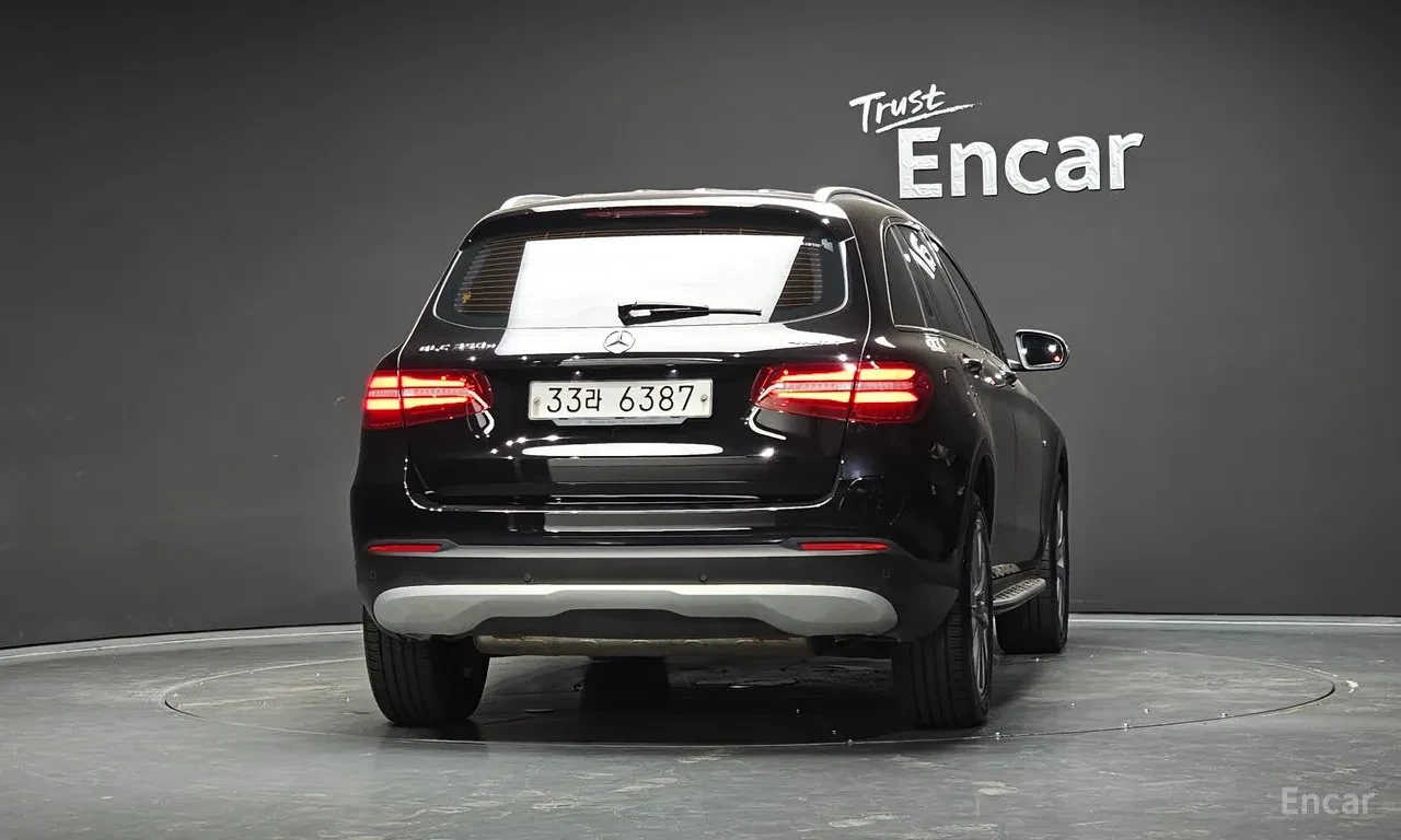 Mercedes-Benz GLC 350 E* ПОДГРЕВ* NAVI* КАМЕРА* , снимка 4 - Автомобили и джипове - 55736919