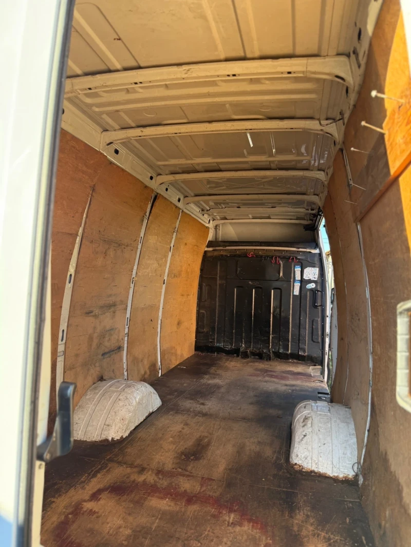 Iveco 35c15 КЛИМА МАКСИ БАЗА, снимка 13 - Бусове и автобуси - 52958349