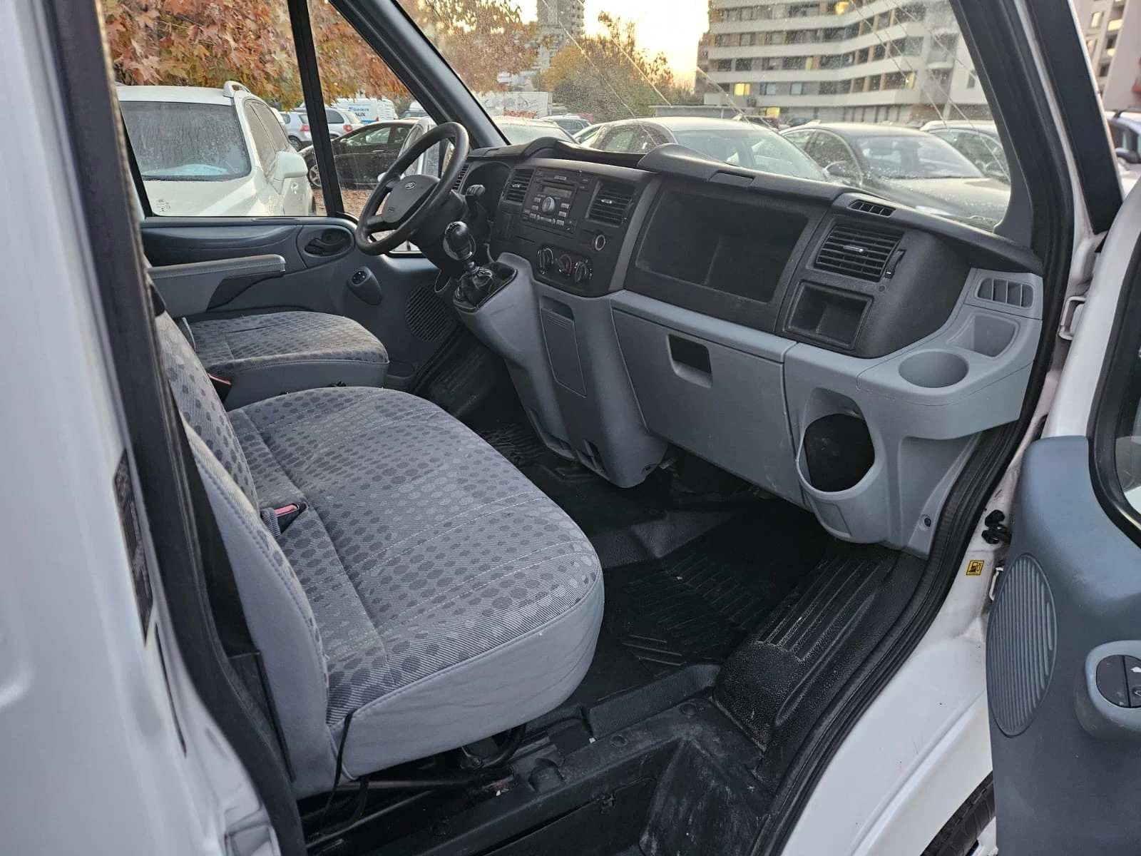 Ford Transit  - изображение 10