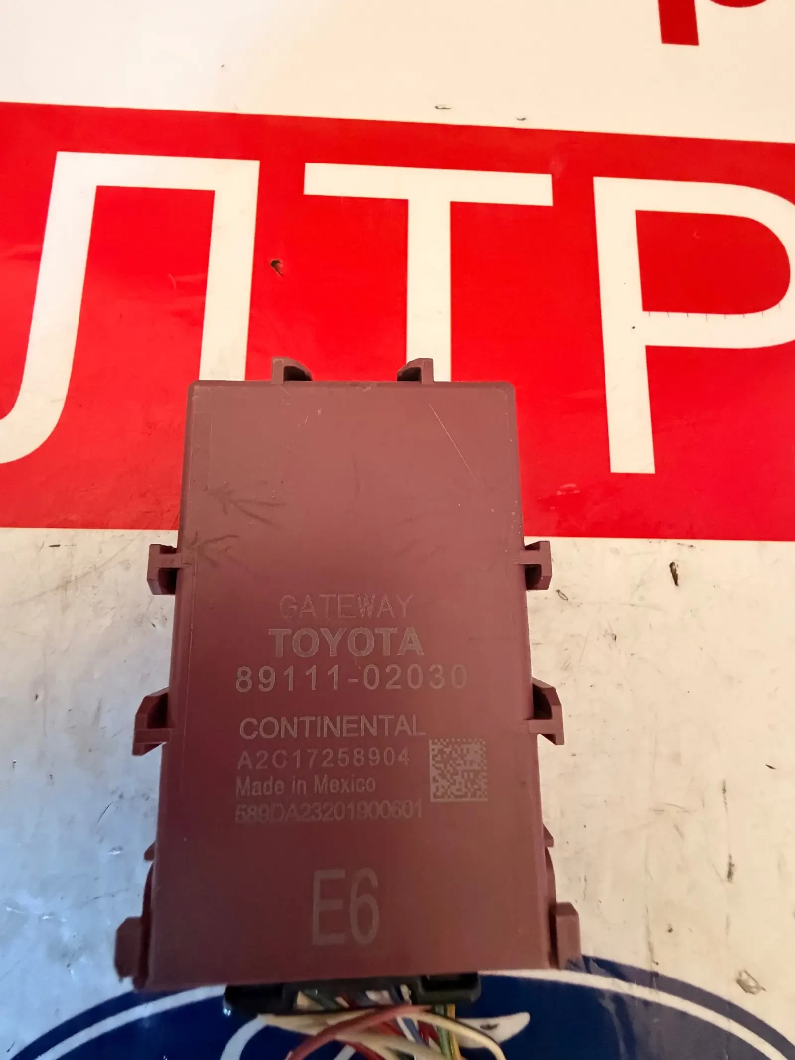 89111-02030  GATEWAY Модул TOYOTA COROLLA E21 2020 CONTINENTAL A2C17258904, снимка 2 - Части - 55155127
