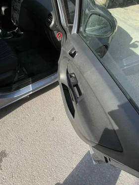 Opel Corsa - 2899 € / 5669.95 лв. - 31263272 13