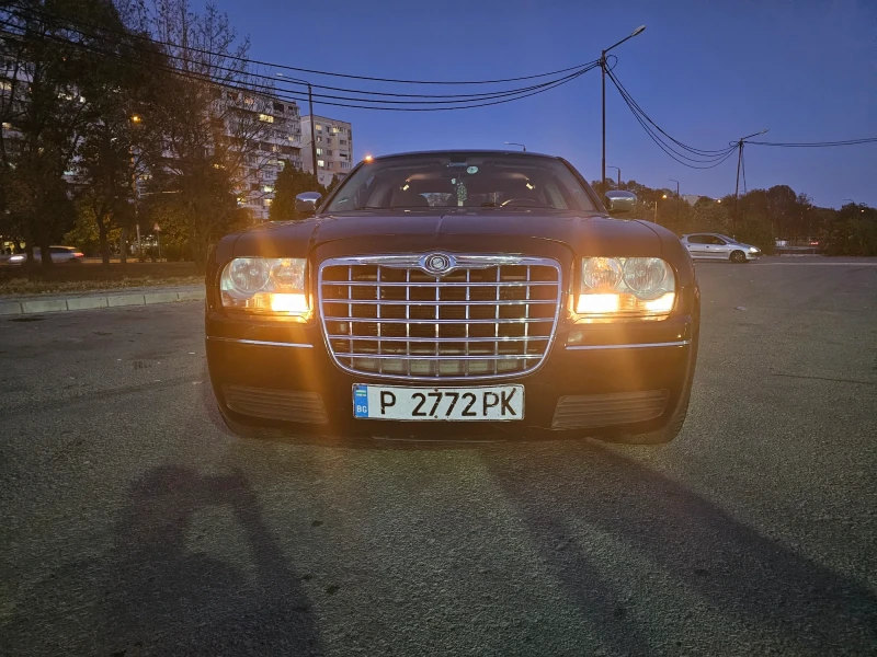 Chrysler 300c, снимка 6 - Автомобили и джипове - 47297780