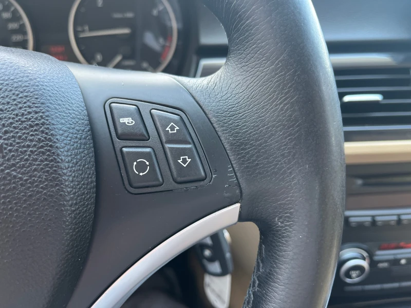 BMW 320 D, снимка 13 - Автомобили и джипове - 50398136