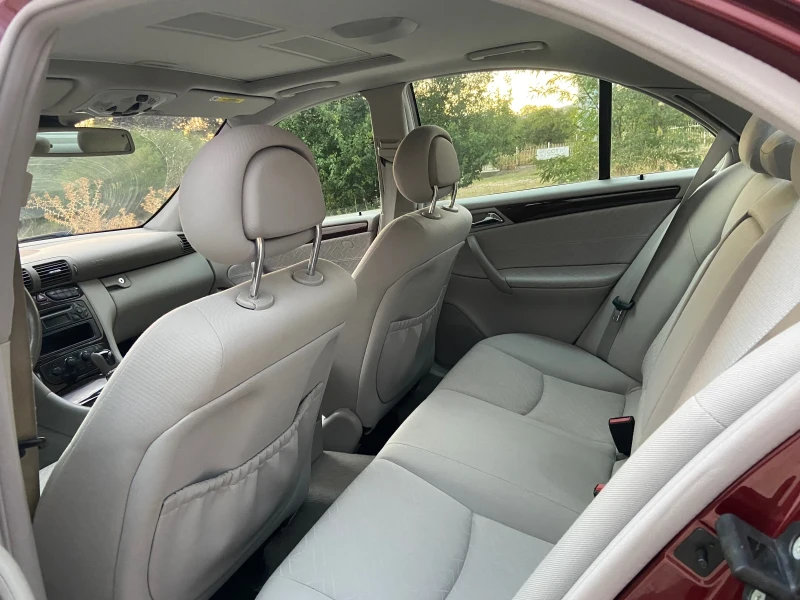 Mercedes-Benz C 200 Kompressor LPG, снимка 8 - Автомобили и джипове - 53024642