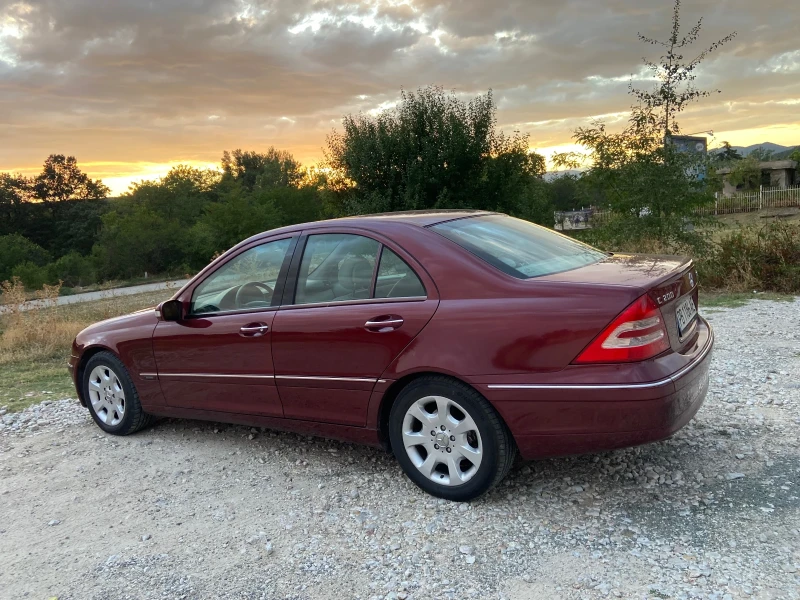 Mercedes-Benz C 200 Kompressor LPG, снимка 4 - Автомобили и джипове - 53024642