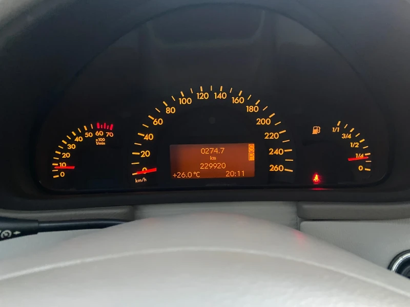 Mercedes-Benz C 200 Kompressor LPG, снимка 12 - Автомобили и джипове - 53024642