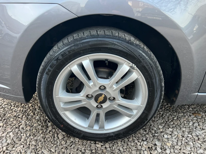 Chevrolet Aveo 1.4 DOHC* АВТОМАТИК* ШВЕЙЦАРИЯ* , снимка 9 - Автомобили и джипове - 52839760