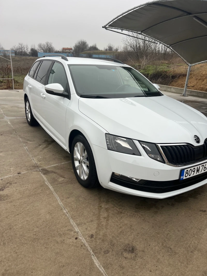 Skoda Octavia, снимка 2 - Автомобили и джипове - 53231883