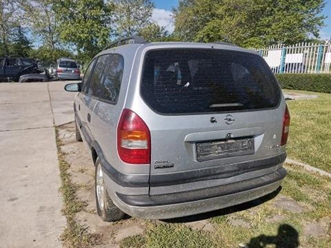 Opel Zafira 2.0D 82Кс, снимка 4 - Автомобили и джипове - 47850466