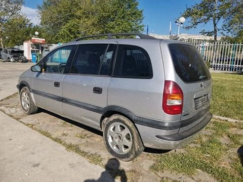 Opel Zafira 2.0D 82Кс, снимка 3 - Автомобили и джипове - 47850466