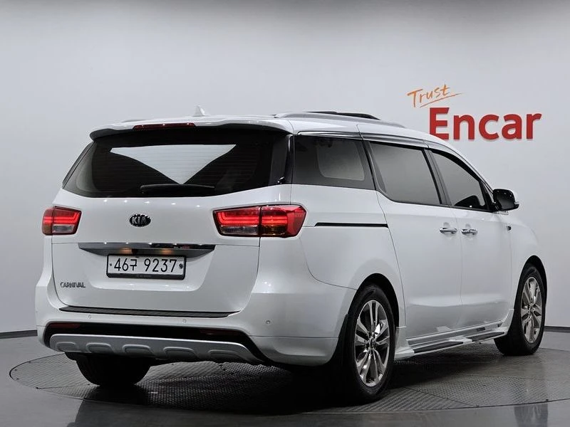 Kia Carnival 9-seater Prestige| 194к.с., снимка 2 - Автомобили и джипове - 56126658