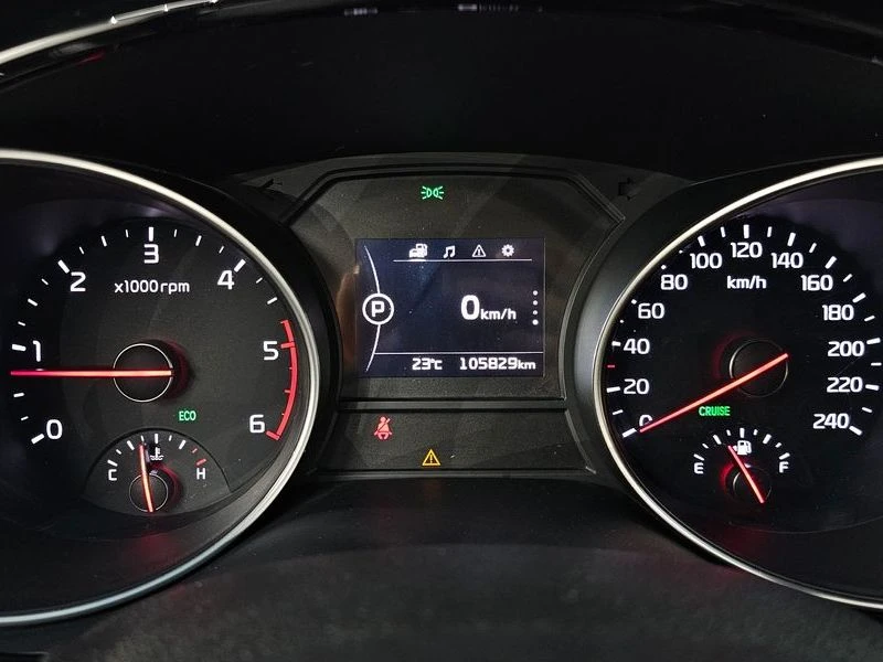 Kia Carnival 9-seater Prestige| 194к.с., снимка 8 - Автомобили и джипове - 56126658