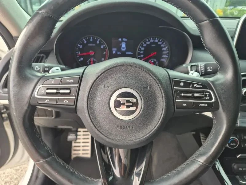 Kia Stinger, снимка 9 - Автомобили и джипове - 56689209