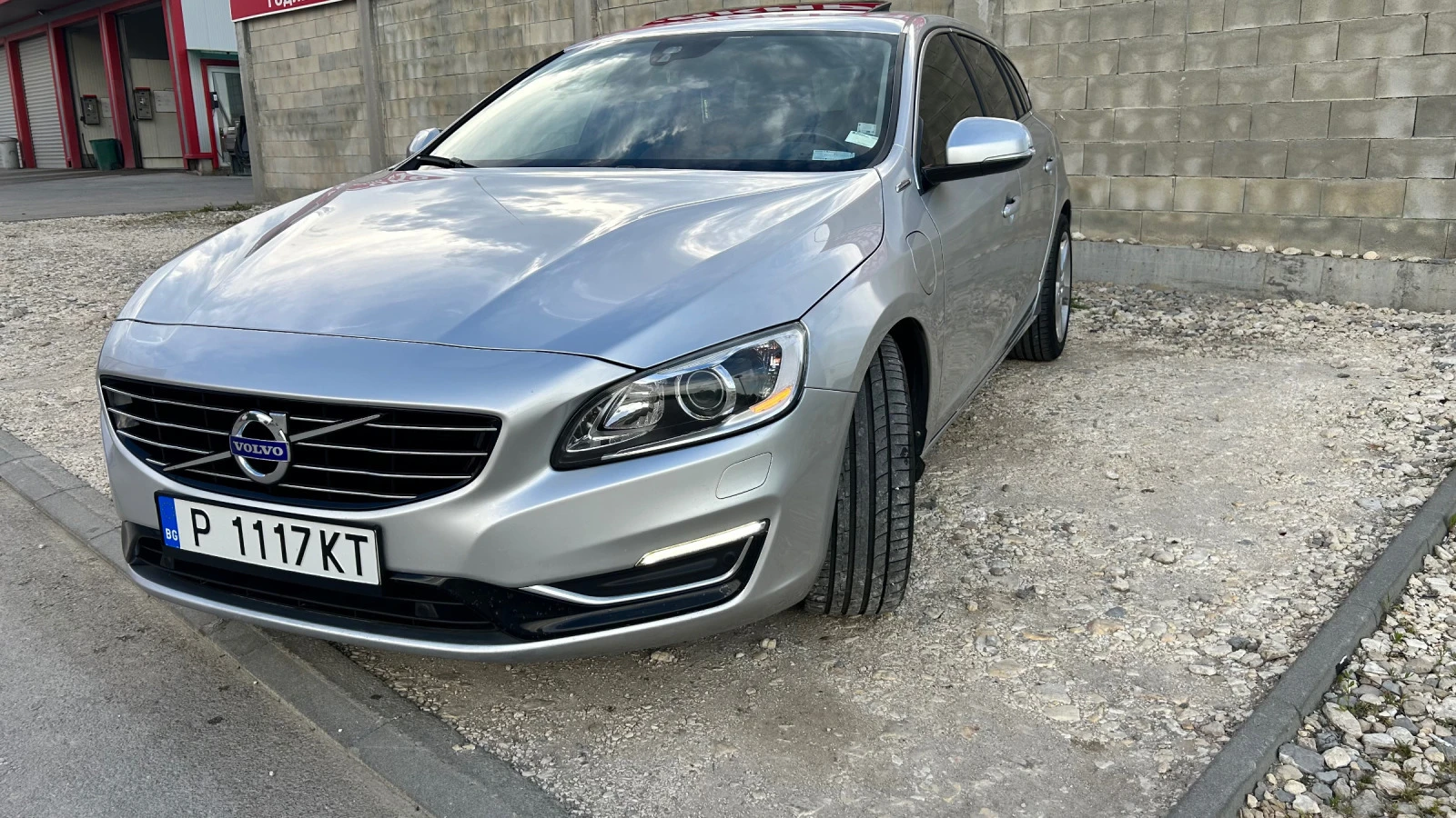 Volvo V60 PLUG-IN HYBRID, снимка 1