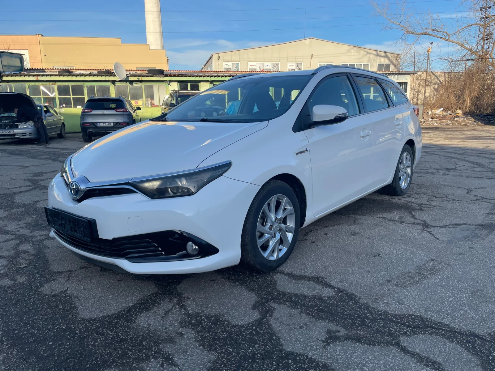 Toyota Auris 1.8 hybrid face, снимка 1