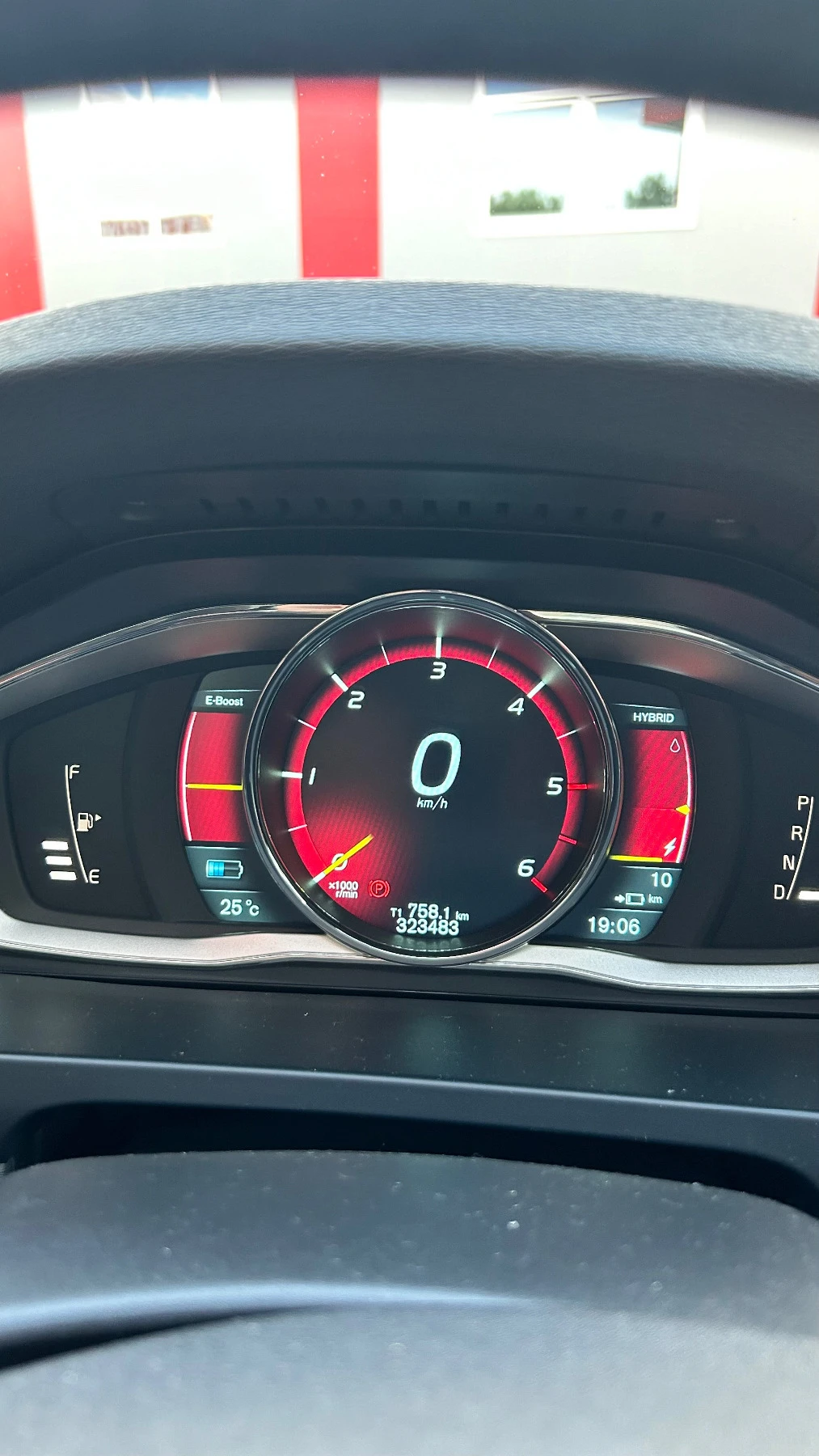 Volvo V60 PLUG-IN HYBRID | Mobile.bg � ����������� 13