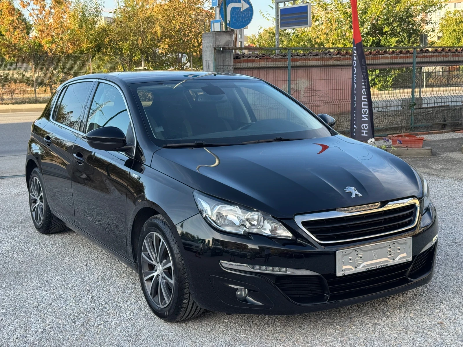 Peugeot 308 1.6 HDi* STYLE* ПЕРФЕКТНА* EURO 5B - изображение 4