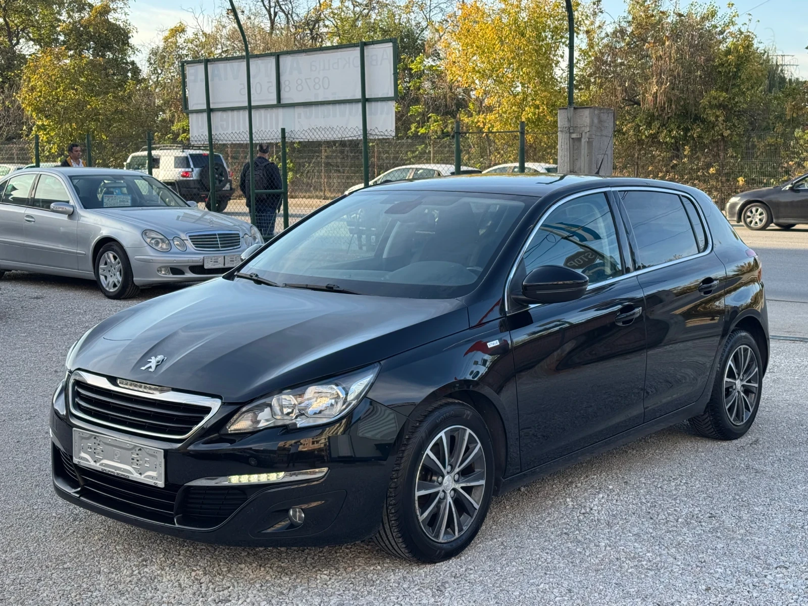 Peugeot 308 1.6 HDi* STYLE* ПЕРФЕКТНА* EURO 5B - изображение 2