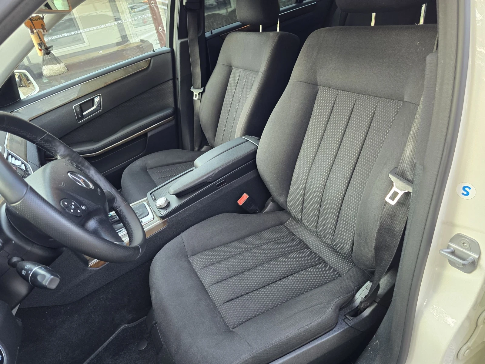 Mercedes-Benz E 200 200 D - изображение 10