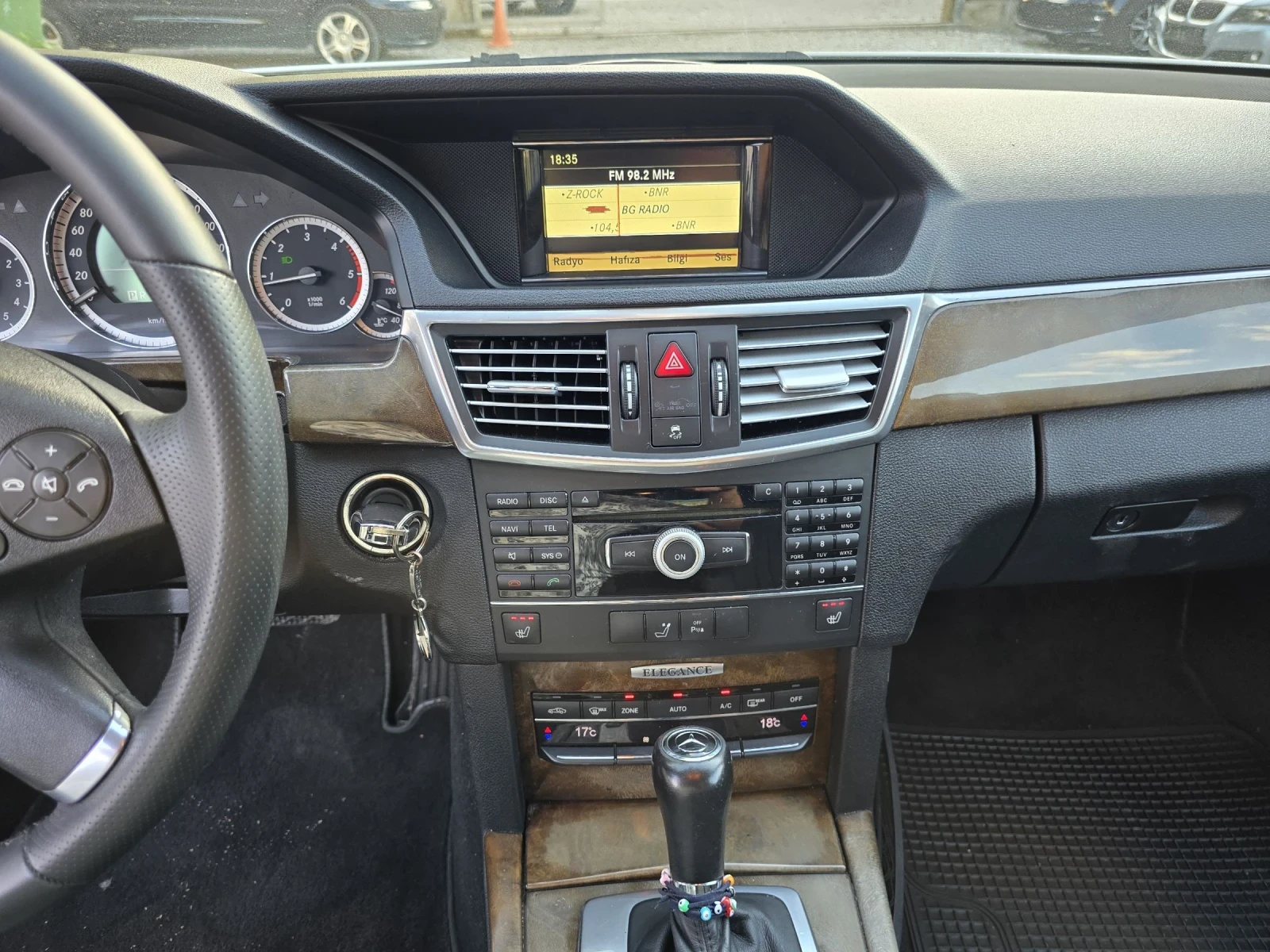 Mercedes-Benz E 200 200 D | Mobile.bg — изображение 15