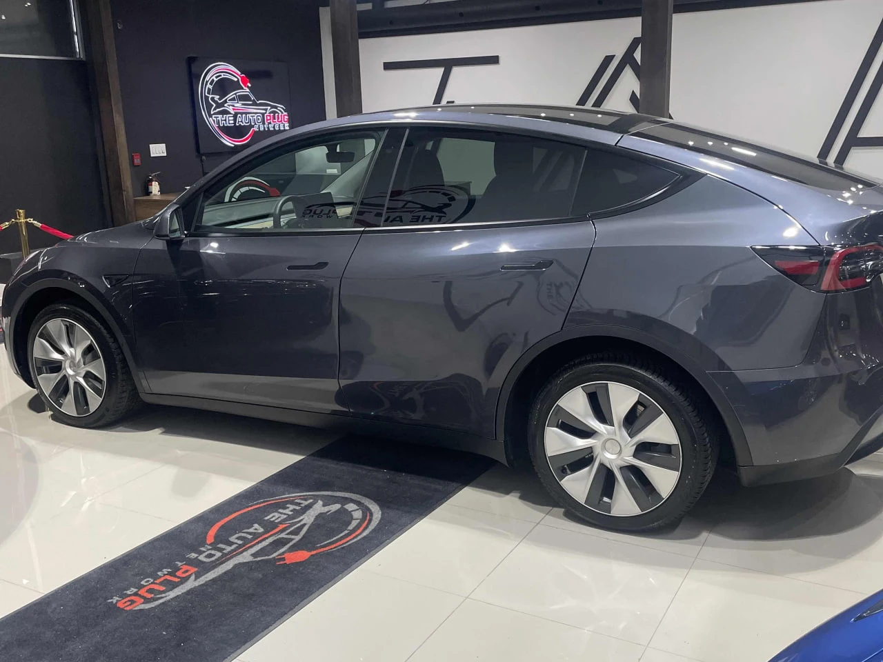 Tesla Model Y CARFAX* АВТОФИНАНСИРАНЕ* БЕЗ ПЪРВОНАЧАЛНА ВНОСКА*  - изображение 2