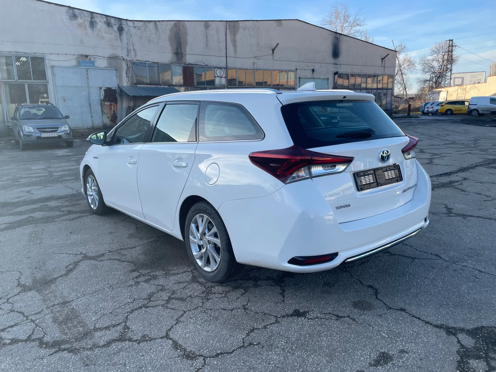 Toyota Auris 1.8 hybrid face | Mobile.bg � ����������� 7