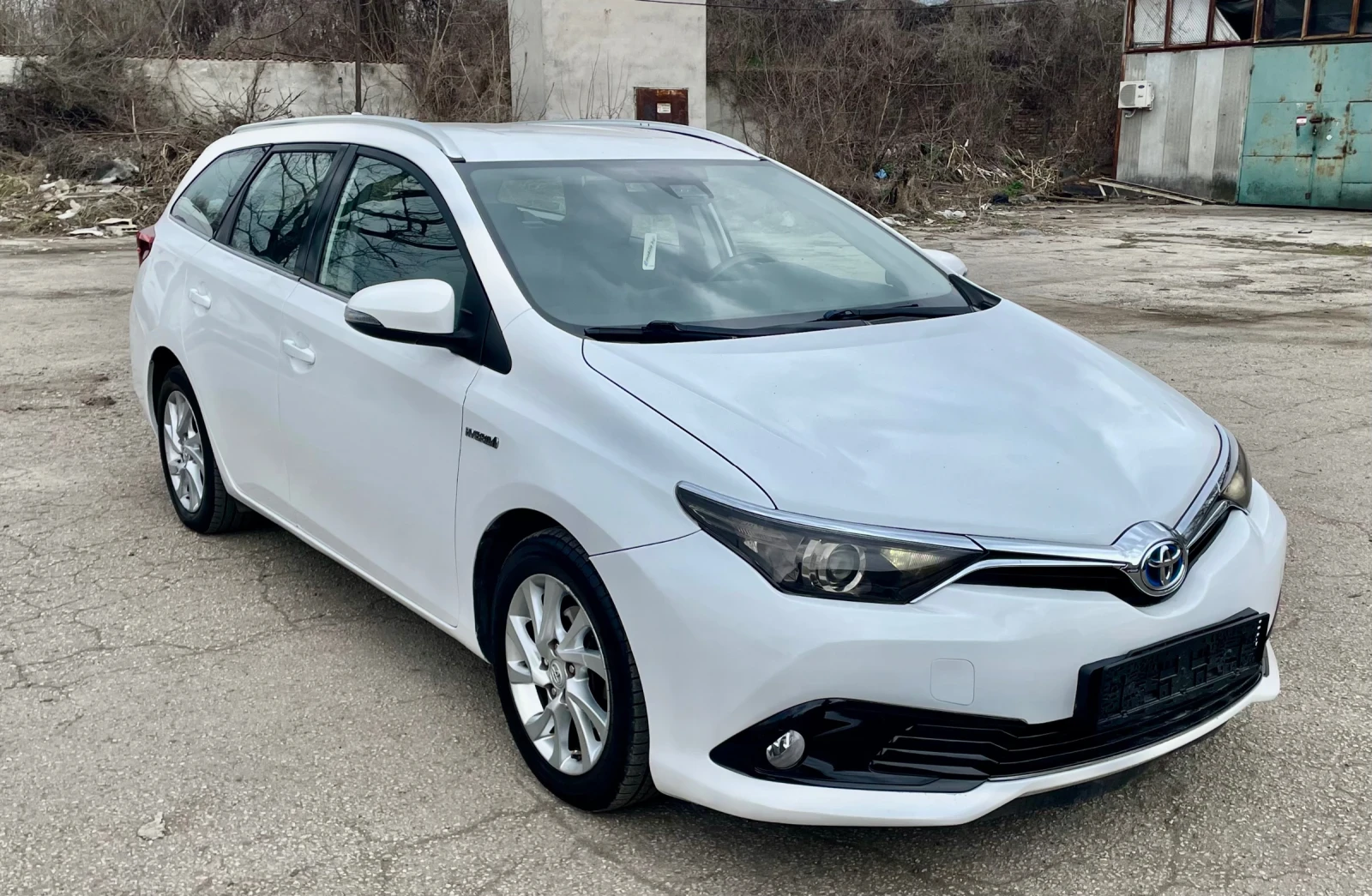 Toyota Auris 1.8 hybrid face | Mobile.bg � ����������� 2