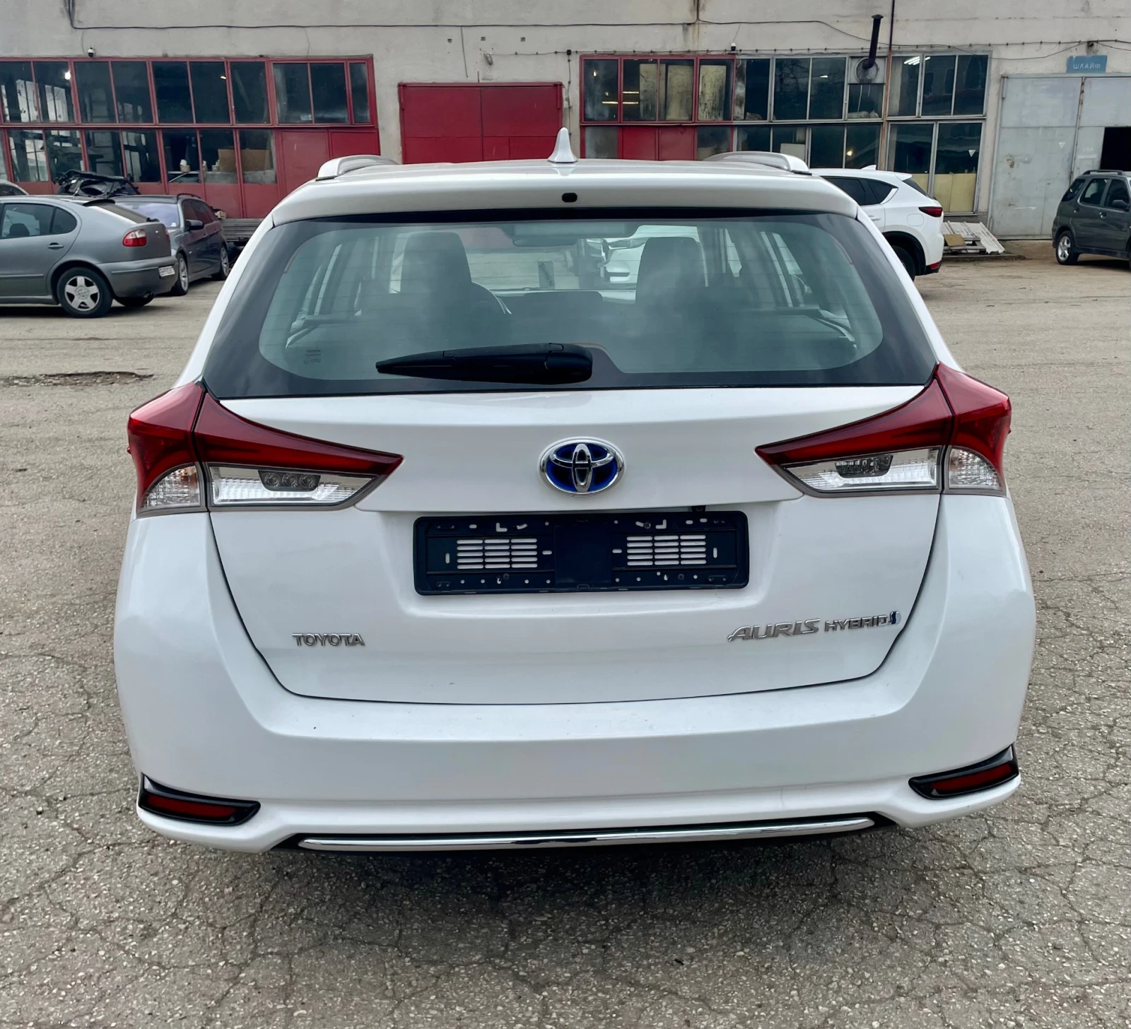 Toyota Auris 1.8 hybrid face | Mobile.bg � ����������� 6