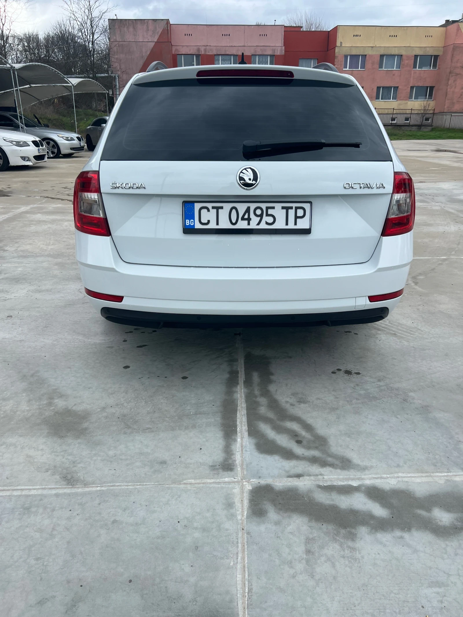 Skoda Octavia, снимка 6 - Автомобили и джипове - 53751436