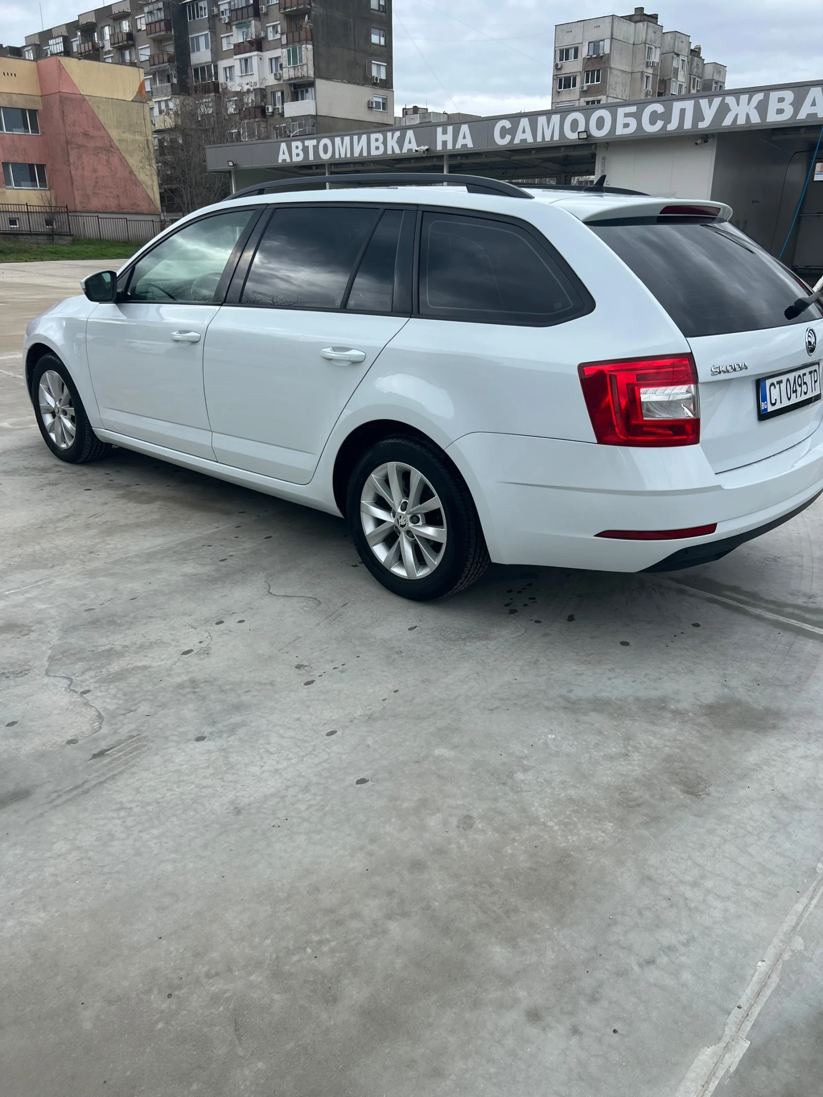 Skoda Octavia, снимка 4 - Автомобили и джипове - 53751436