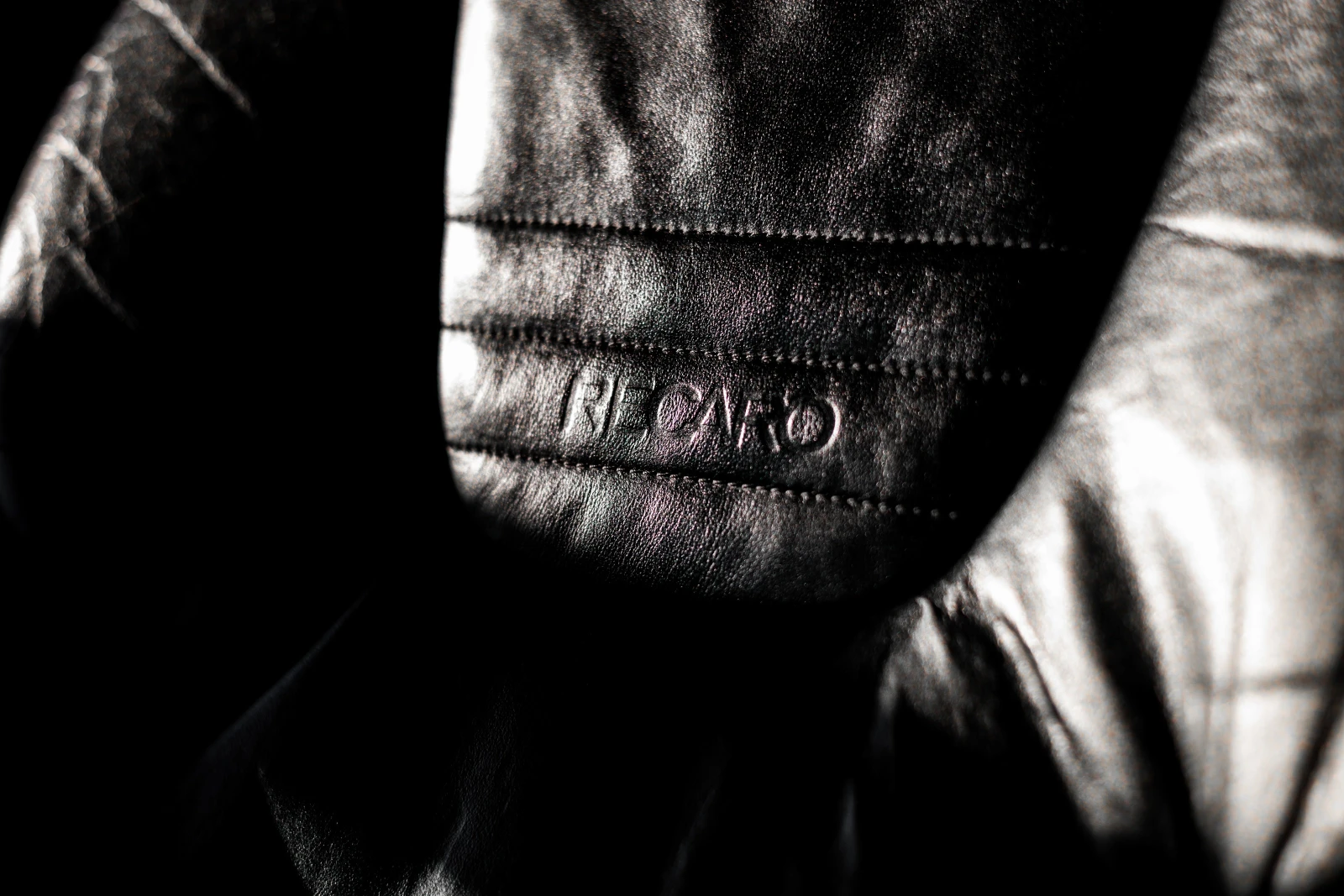 VW Golf 4, снимка 13 - Автомобили и джипове - 53713440