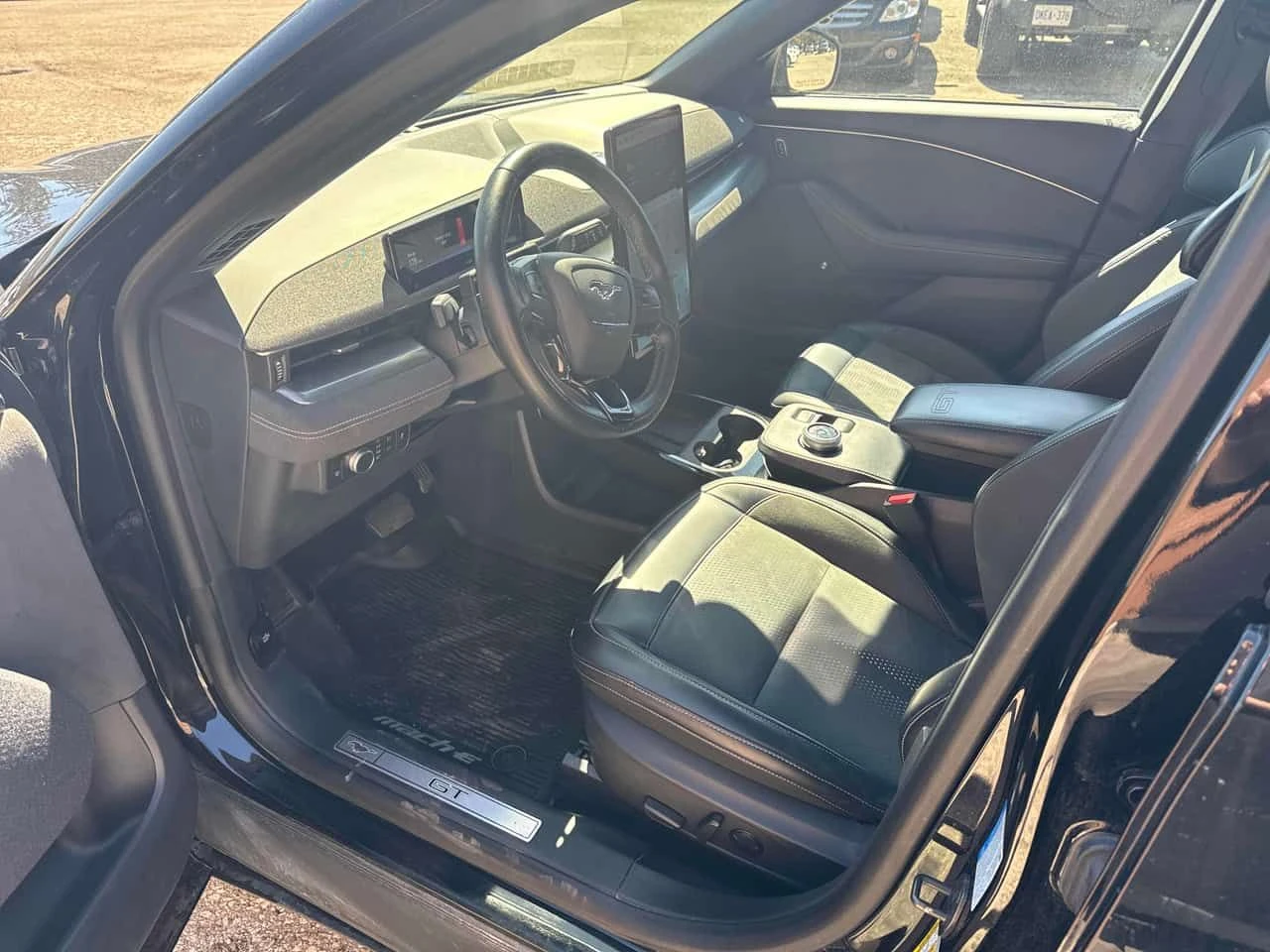 Ford Mustang Mach-E * GT Performance Edition* ПОДГРЕВ* KEYLESS* , снимка 5 - Автомобили и джипове - 54003274