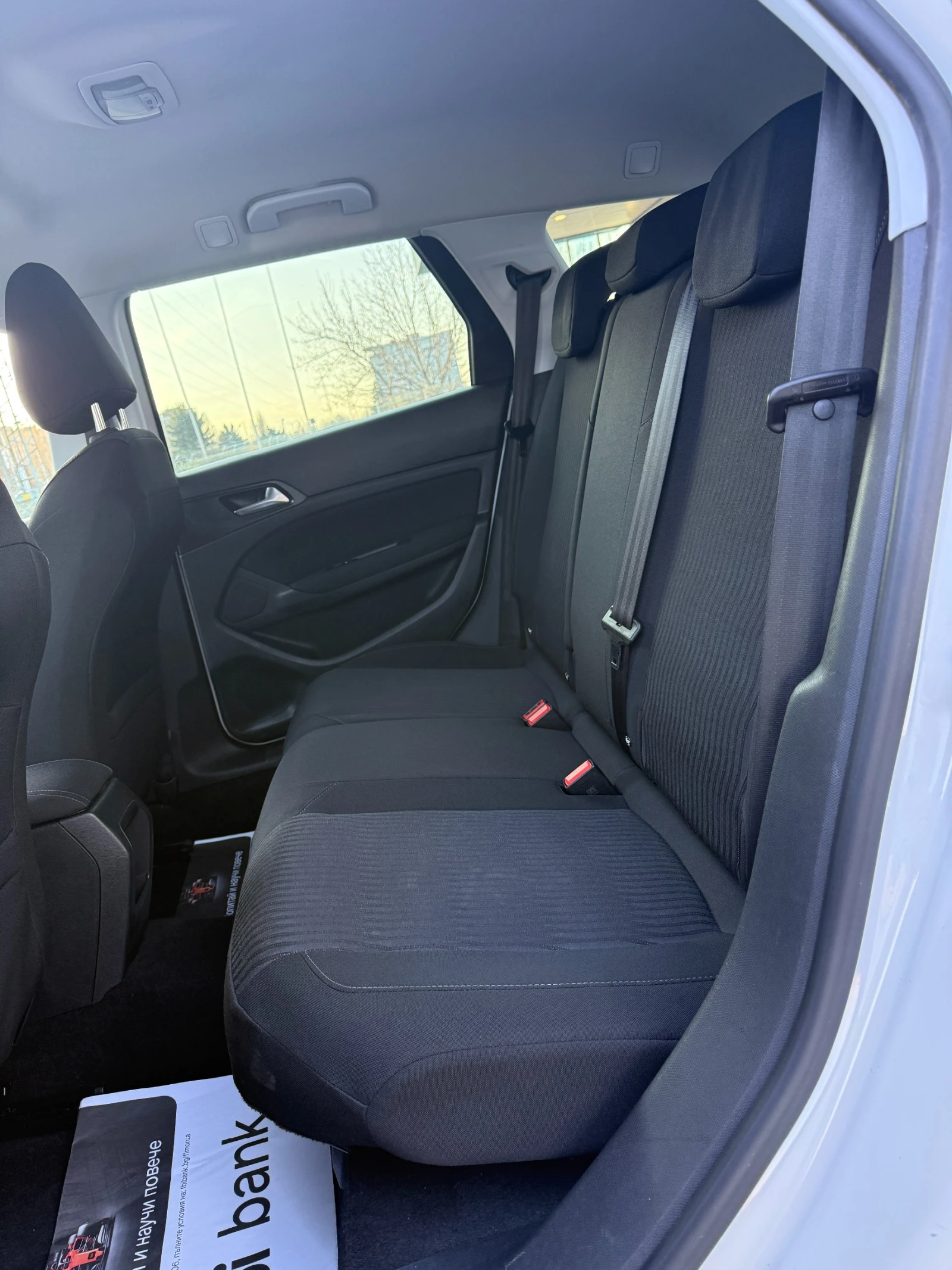 Peugeot 308 1.6HDI* NAVI* СЕРВИЗНА ИСТОРИЯ* , снимка 8 - Автомобили и джипове - 54137821